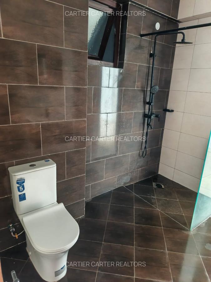 3 Bed Apartment with En Suite in Westlands Area - 18