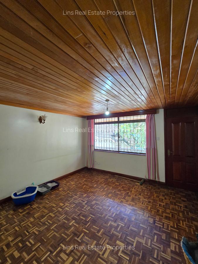 4 Bed Townhouse with En Suite in Westlands Area - 10