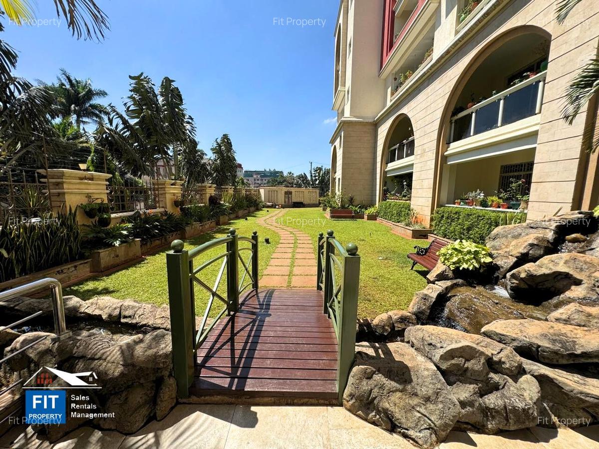 3 Bed Apartment with En Suite in Parklands - 15