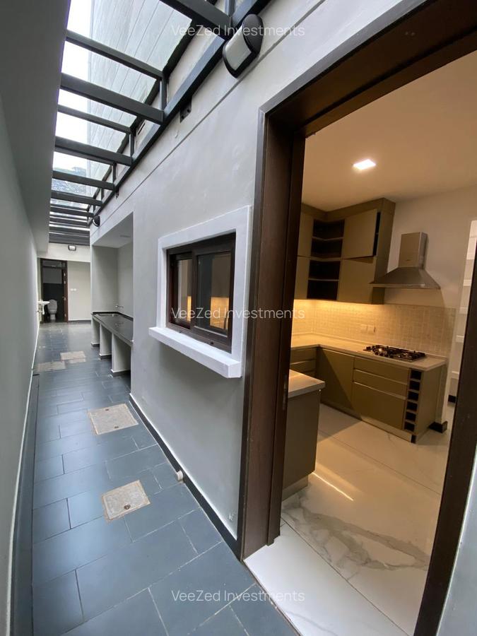 5 Bed Villa with En Suite at Peponi Road - 10