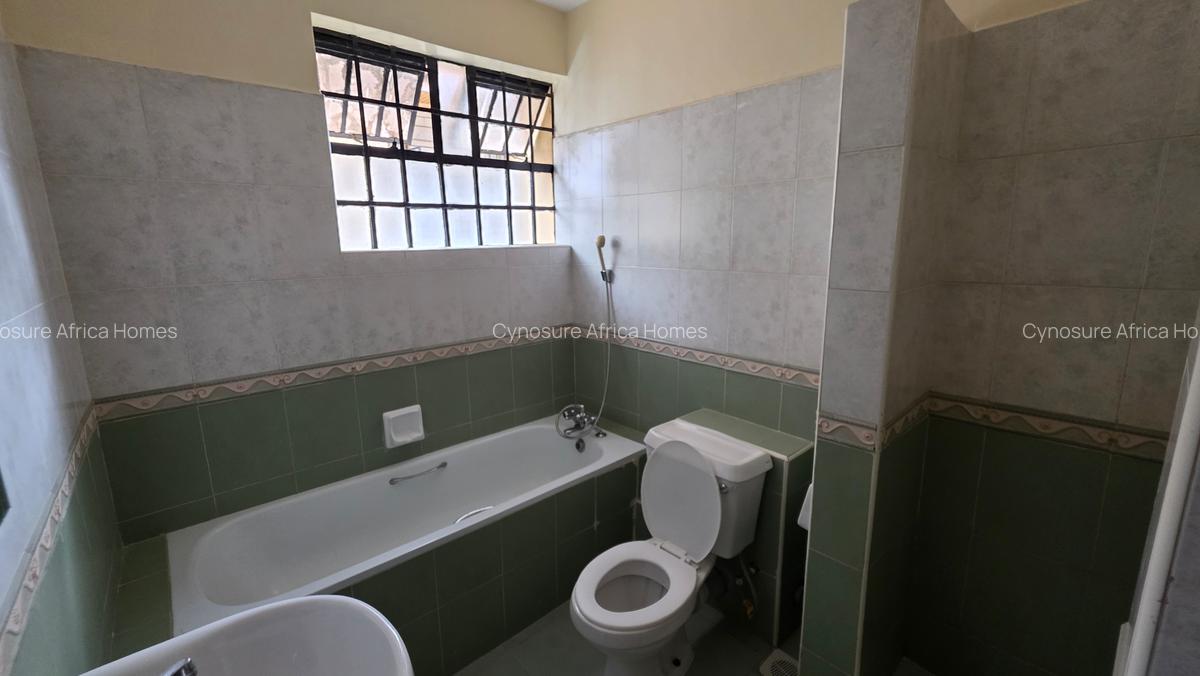 3 Bed Apartment with Parking at Ole Dume Road - 6