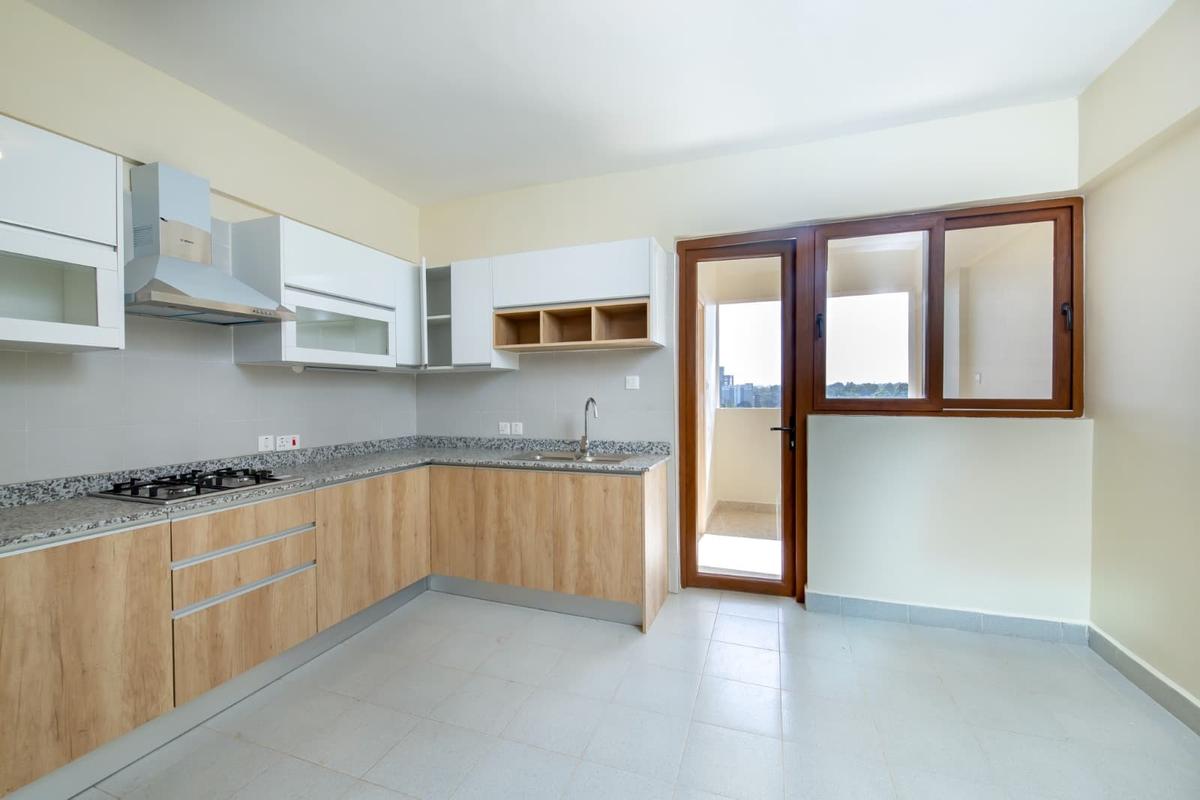 3 Bed Apartment with Swimming Pool in Kileleshwa - 15