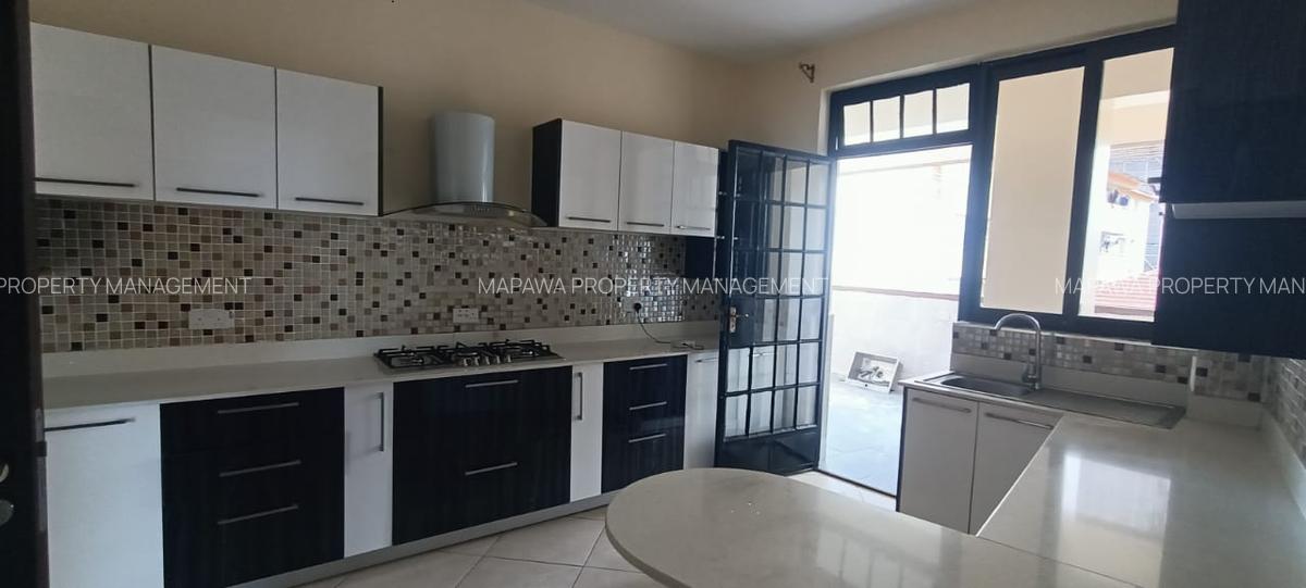 3 Bed Apartment with En Suite in Kileleshwa - 18