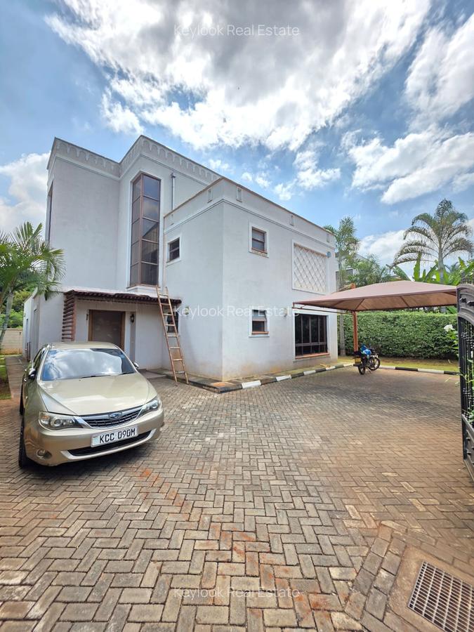 4 Bed Townhouse with En Suite in Lavington - 12