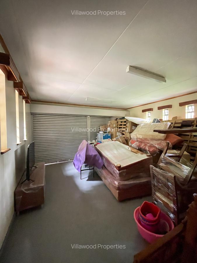 5 Bed Villa with En Suite in Nyari - 12