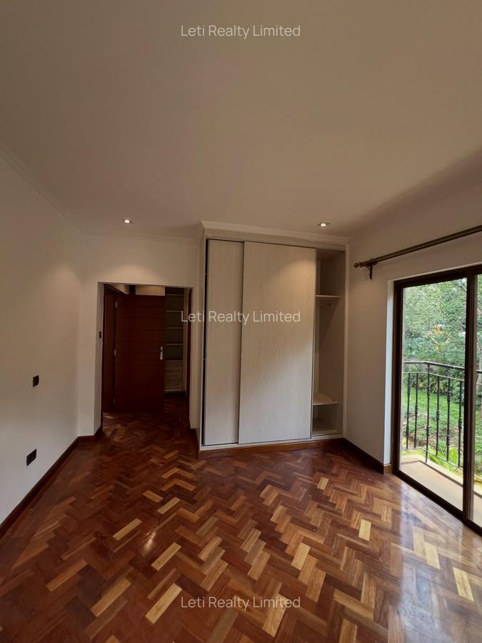 5 Bed Townhouse with En Suite in Lavington - 8