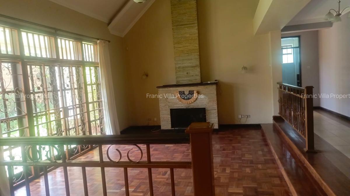 4 Bed Villa with En Suite at Rosslyn Lone Tree - 3