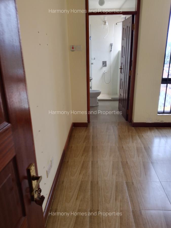 3 Bed Apartment with En Suite at Parklands Road - 12
