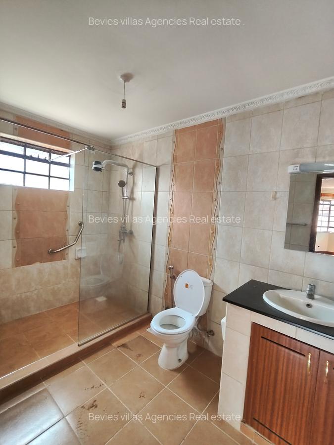 2 Bed Apartment with En Suite at Parklands - 4