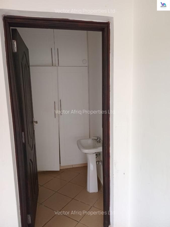 3 Bed House with En Suite in Ngong - 16