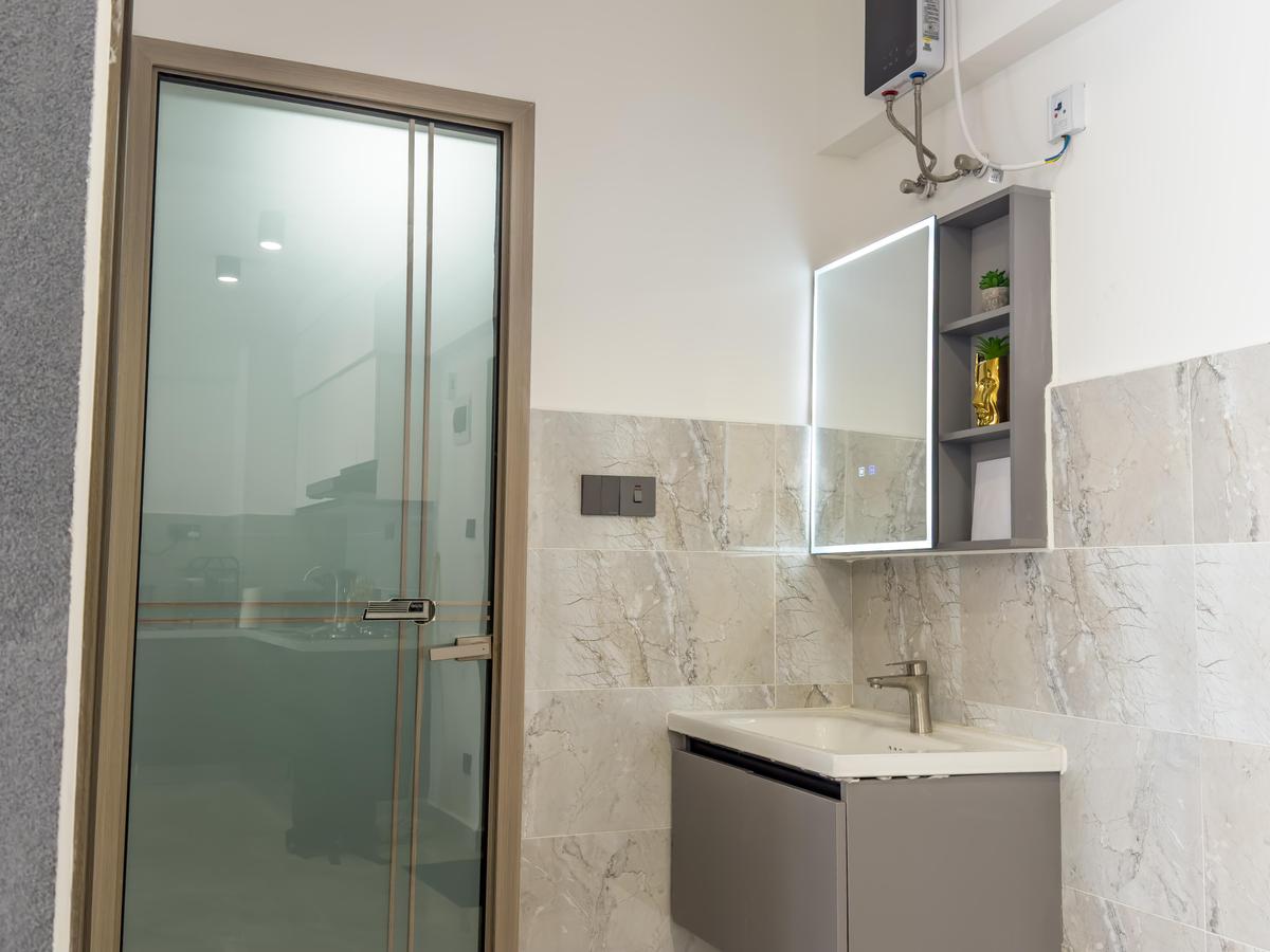 Serviced 1 Bed Apartment with En Suite at Argwings Kodhek - 7