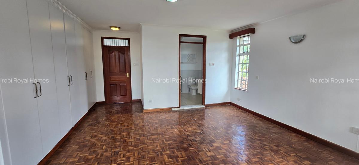 4 Bed House with En Suite at Rosslyn Heights - 10