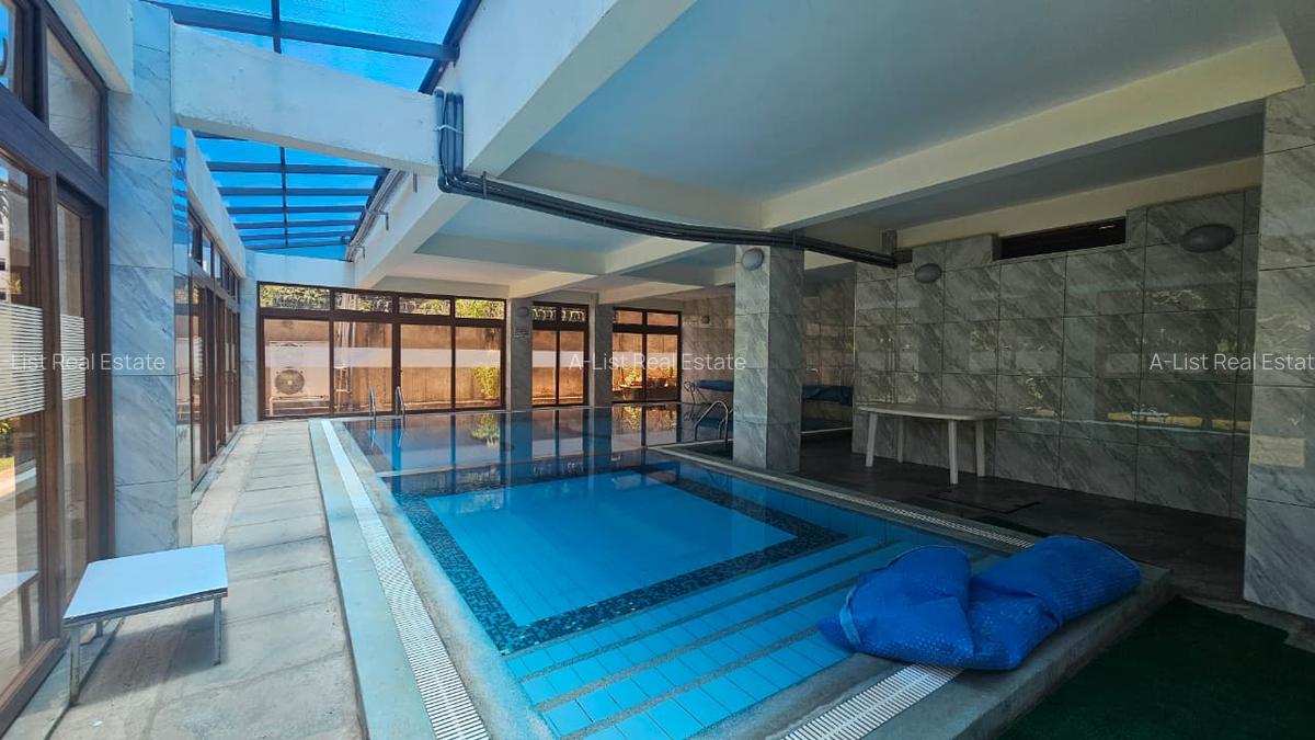 4 Bed Apartment with En Suite at General Mathenge - 20