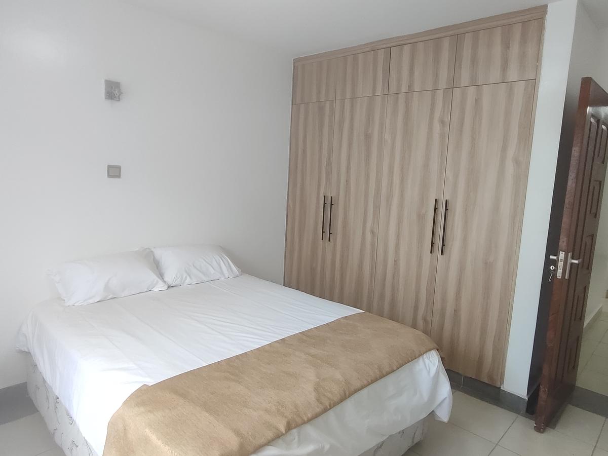 Serviced 3 Bed Apartment with En Suite in Uthiru - 16