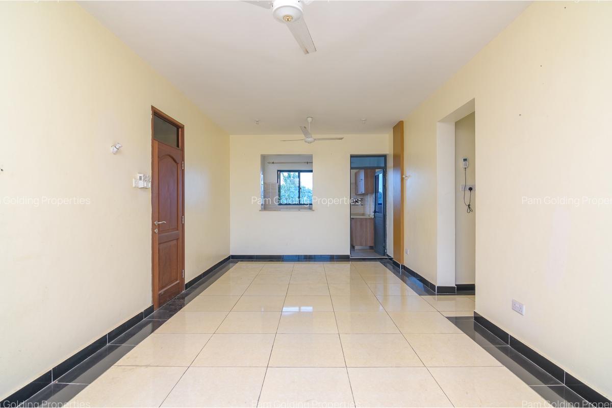 3 Bed Apartment with En Suite in Nyali Area - 1