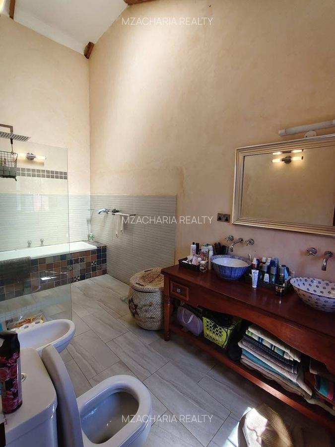 3 Bed House with En Suite in Karen - 12