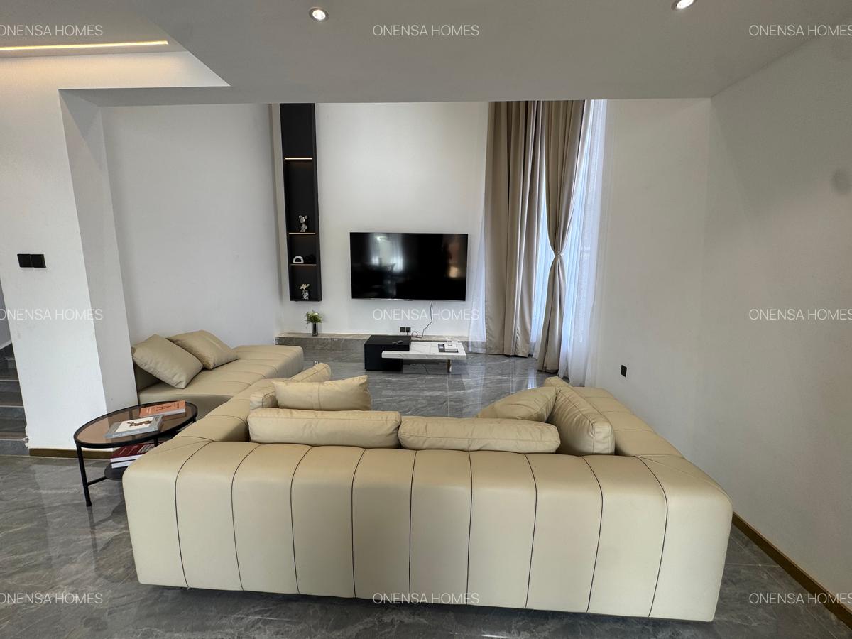 5 Bed House with En Suite in Kamangu - 3