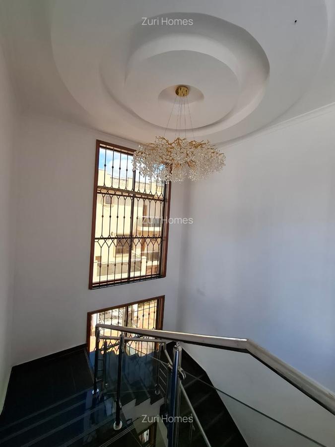 5 Bed Townhouse with En Suite in Lavington - 10