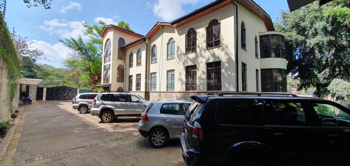 2 Bed Apartment with En Suite in Brookside - 20