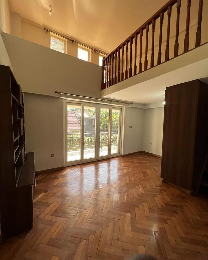 5 Bed Townhouse with En Suite at Lavington - 11