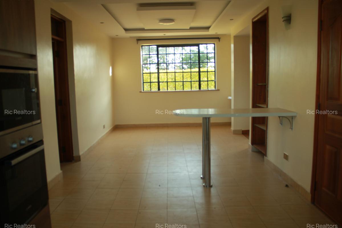 4 Bed Townhouse with En Suite at Redhill - 13