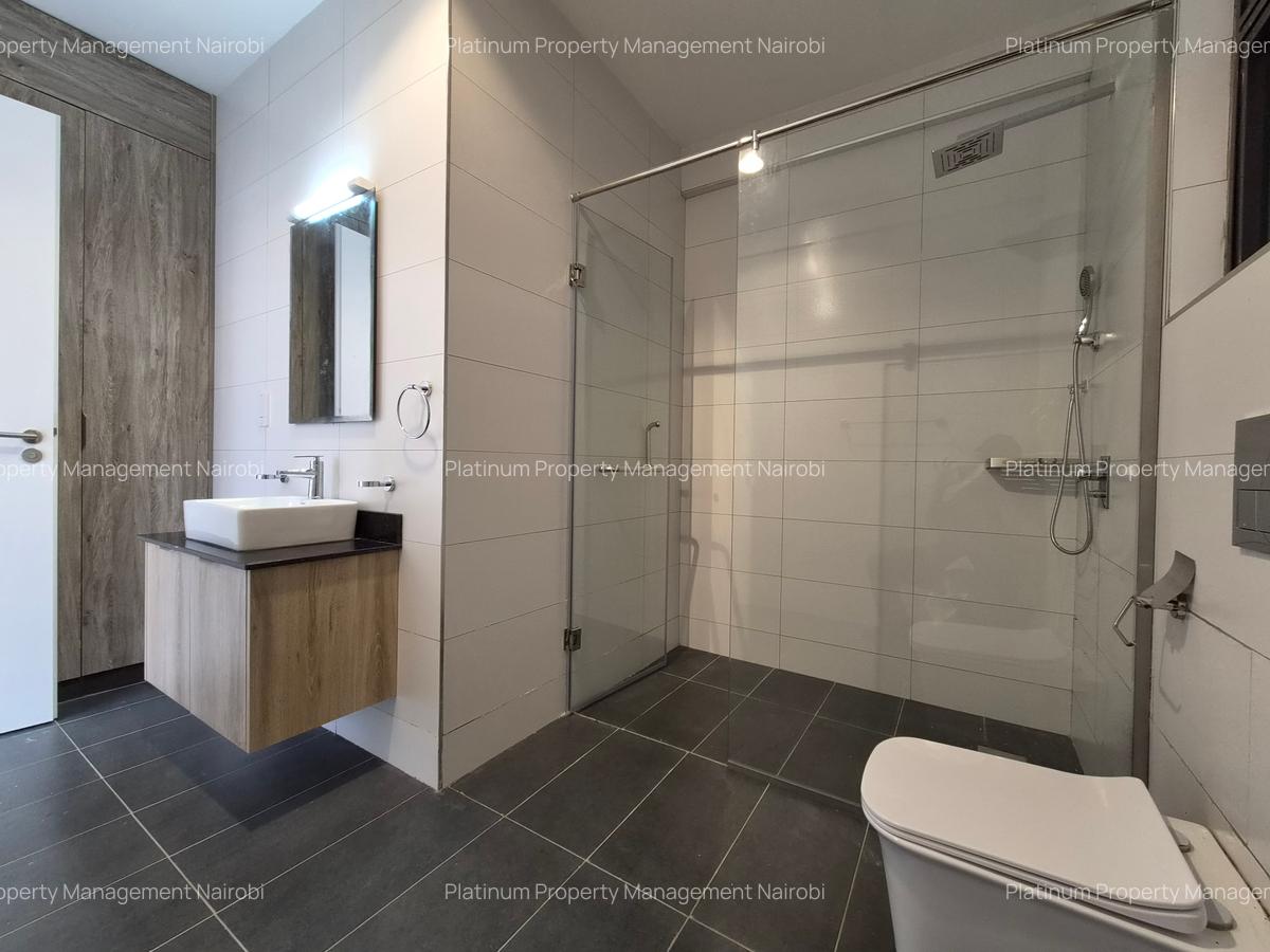 3 Bed Apartment with En Suite at Second Parklands - 13