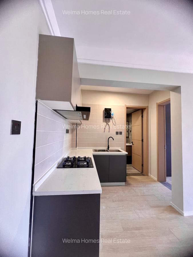 1 Bed Apartment with En Suite in Lavington - 3