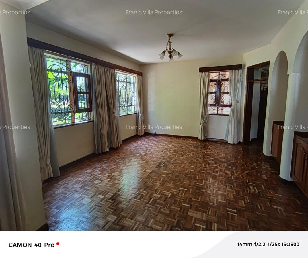 5 Bed House with En Suite at Nyari - 17