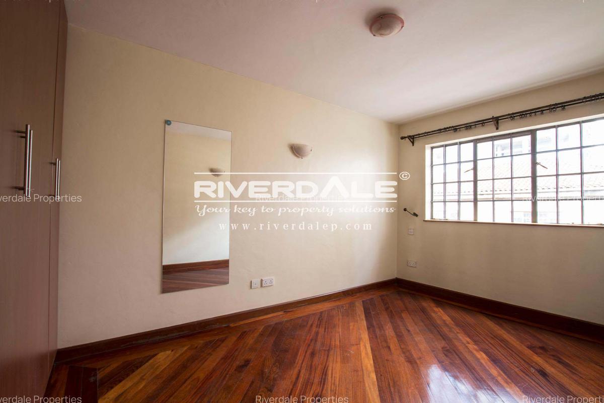 2 Bed Apartment with En Suite in Westlands Area - 7