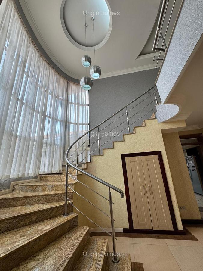 4 Bed House with En Suite in Runda - 5