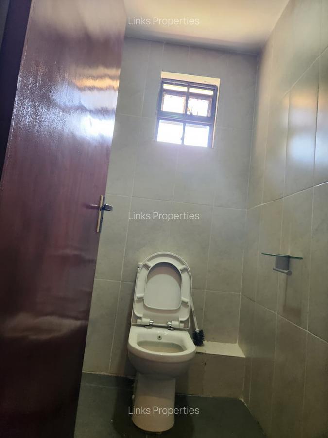 3 Bed House with En Suite at Hardy Area - 14