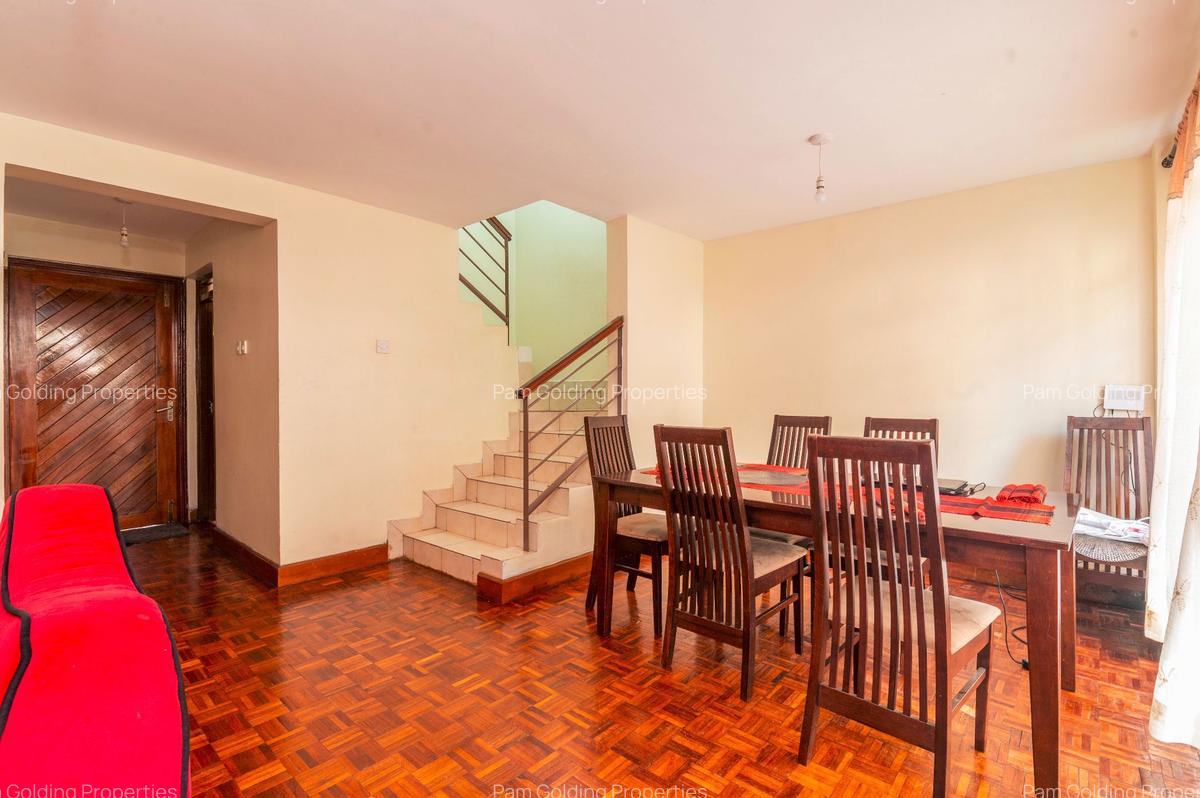 4 Bed Townhouse with En Suite at Katani Road - 5