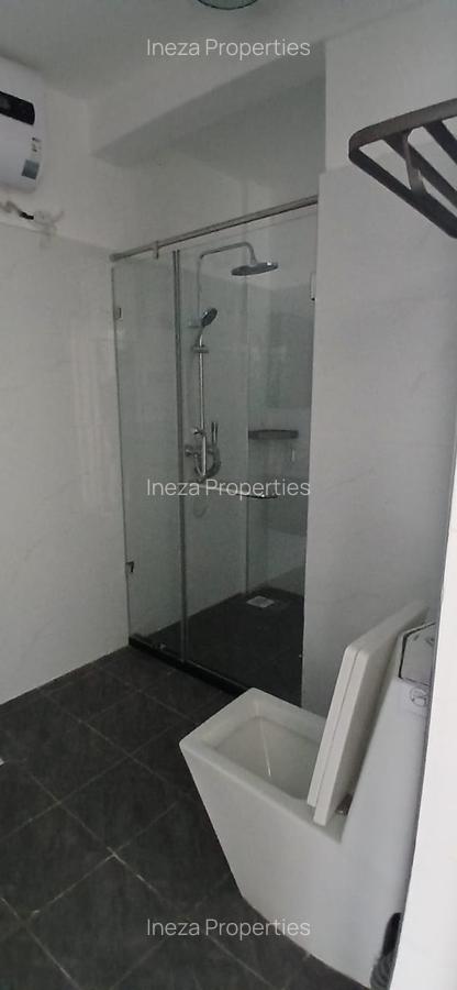 1 Bed Apartment with Gym in Kilimani - 3