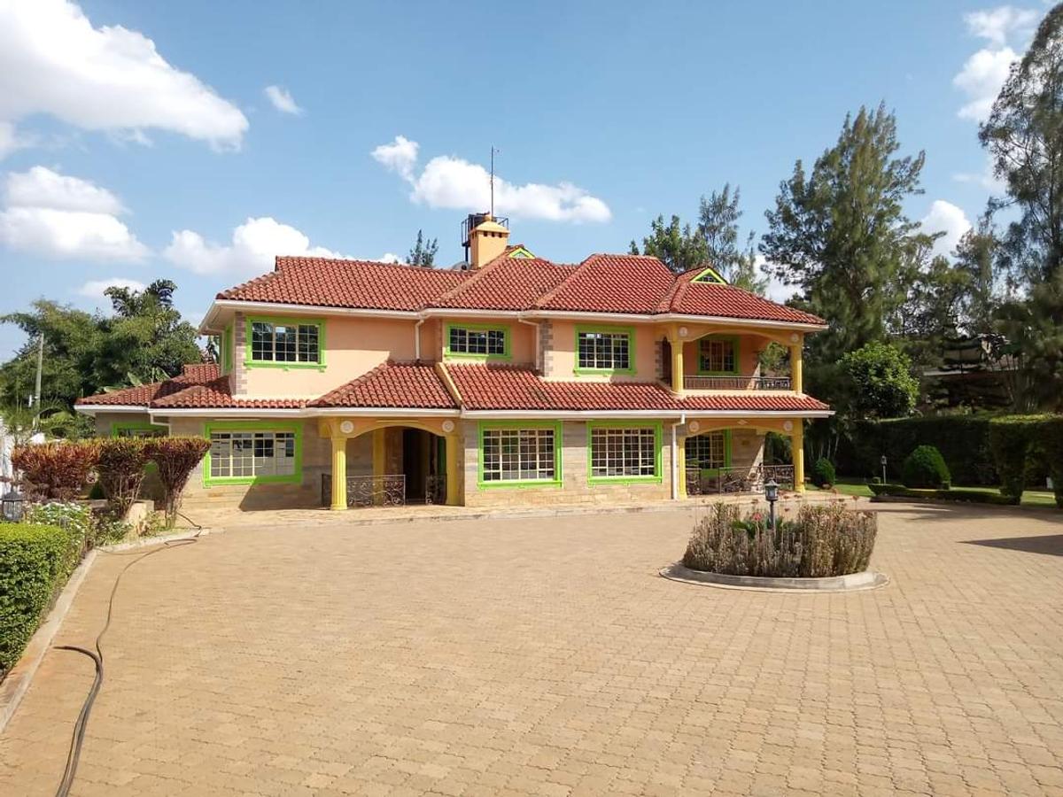 7 Bed House with En Suite at Evergreen Estate - 2