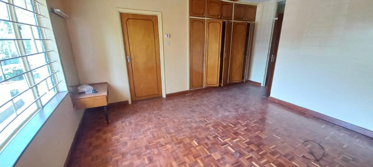 3 Bed Townhouse with En Suite at Lenana Road - 10