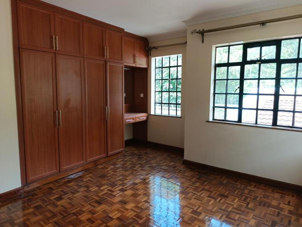 4 Bed Townhouse with En Suite in Lavington - 15