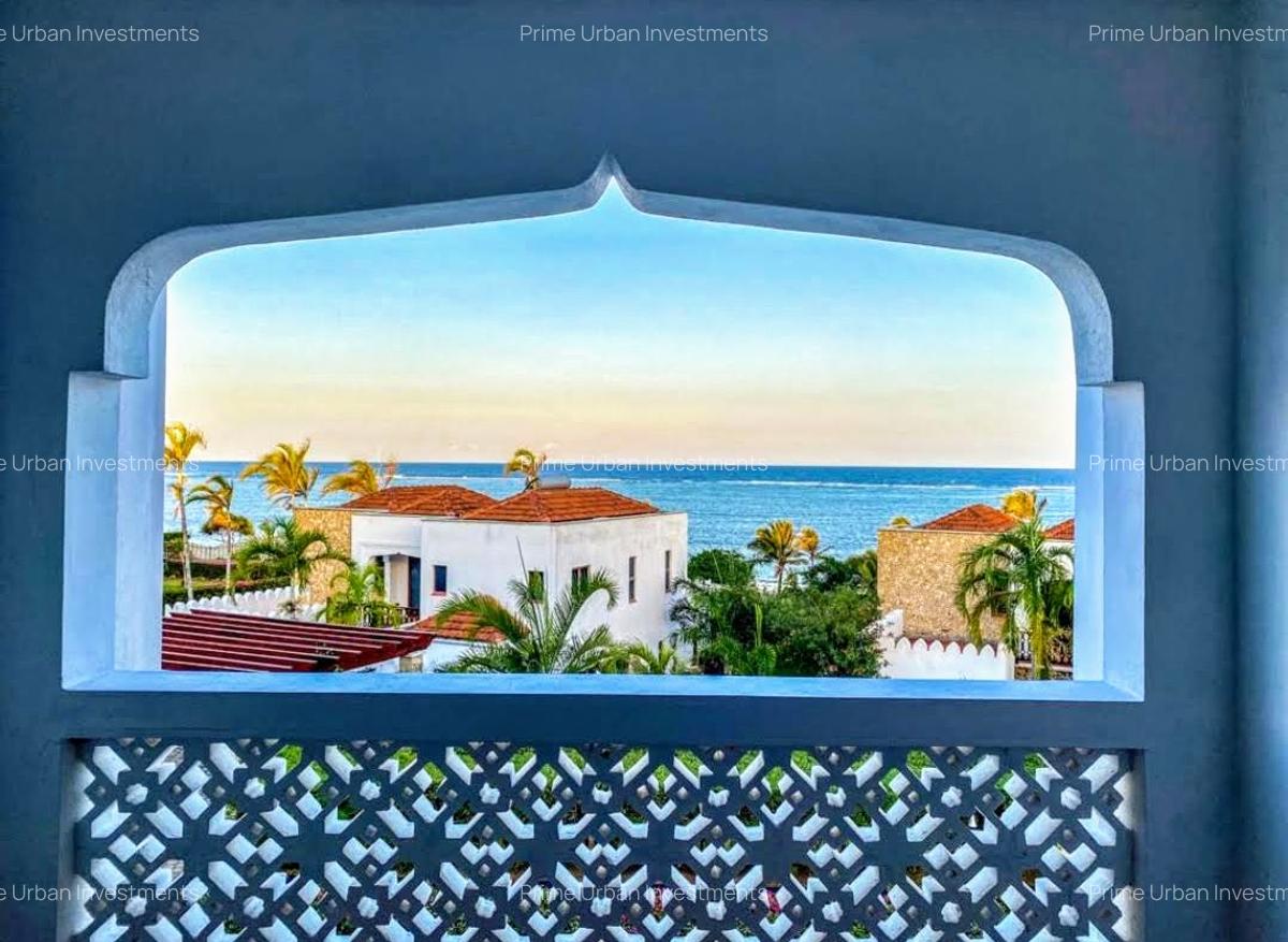 3 Bed Townhouse with En Suite at Kikambala Beach - 15