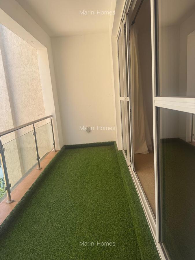 3 Bed Apartment with En Suite in Riverside - 4