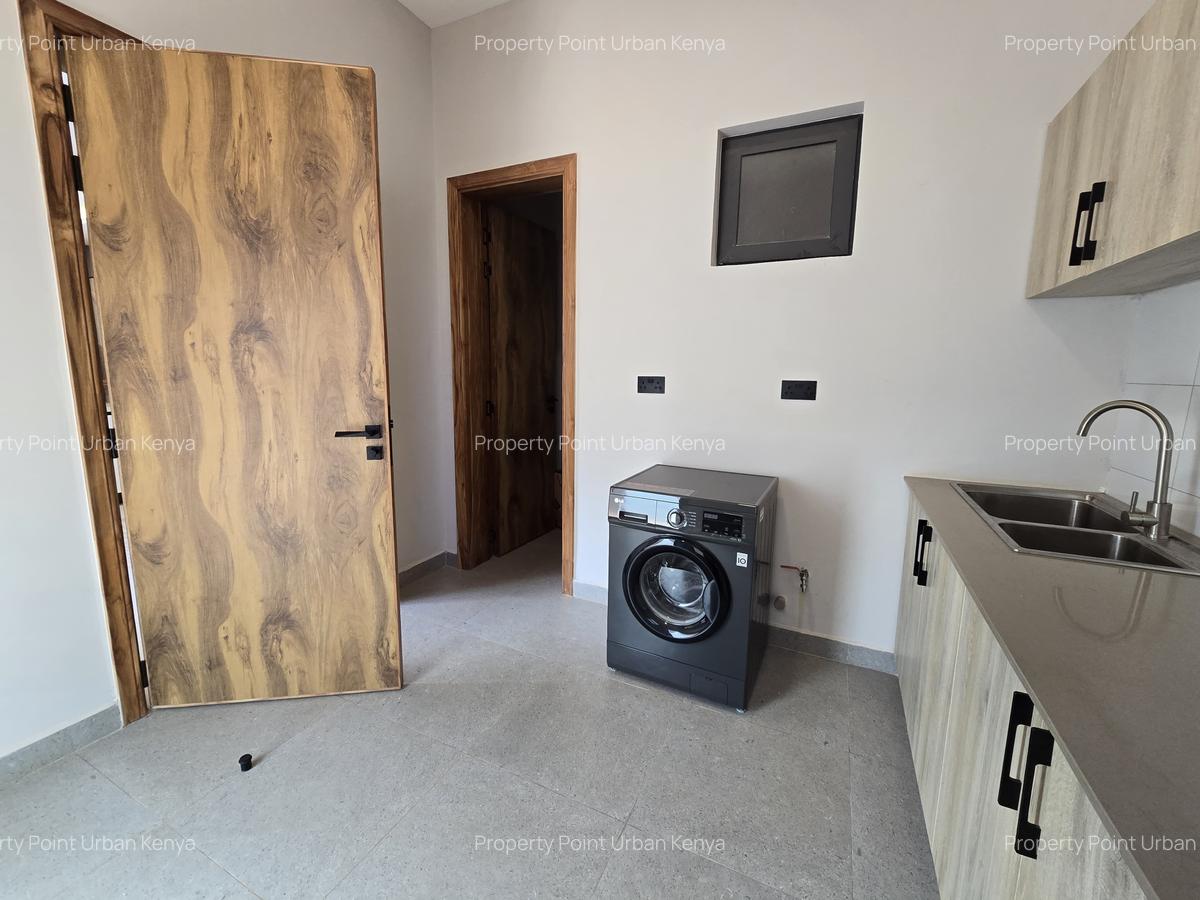 4 Bed Townhouse with En Suite at Kyuna Road - Westlands - Loresho - 16