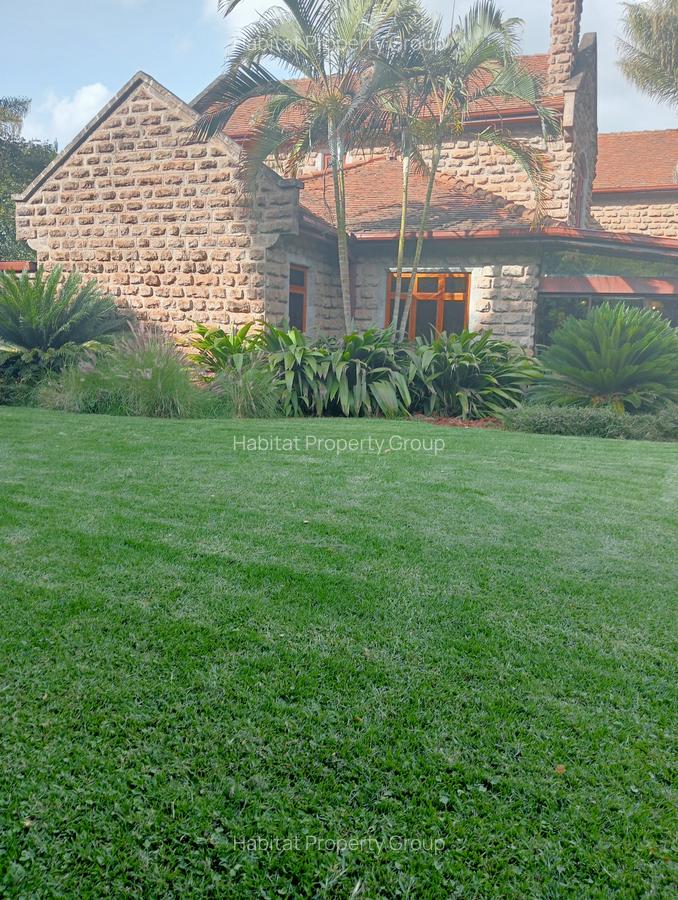 5 Bed House at Windy Ridge - 1