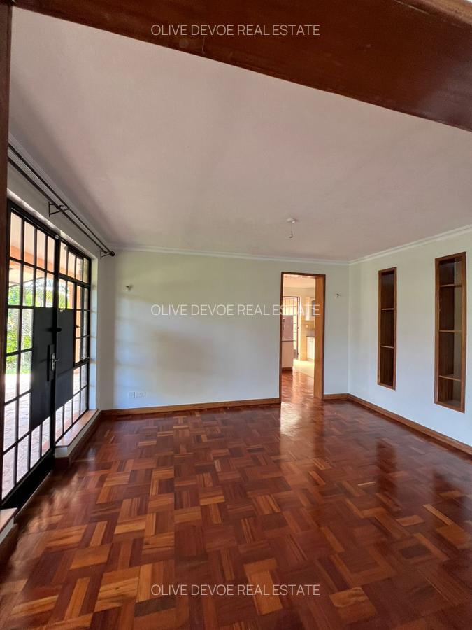 4 Bed Villa with En Suite in Runda - 14