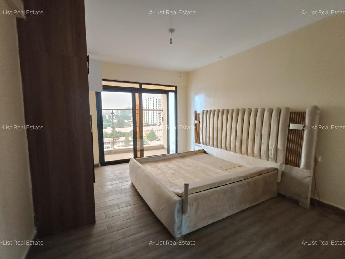 4 Bed Apartment with En Suite at 6Th Parklands - 7