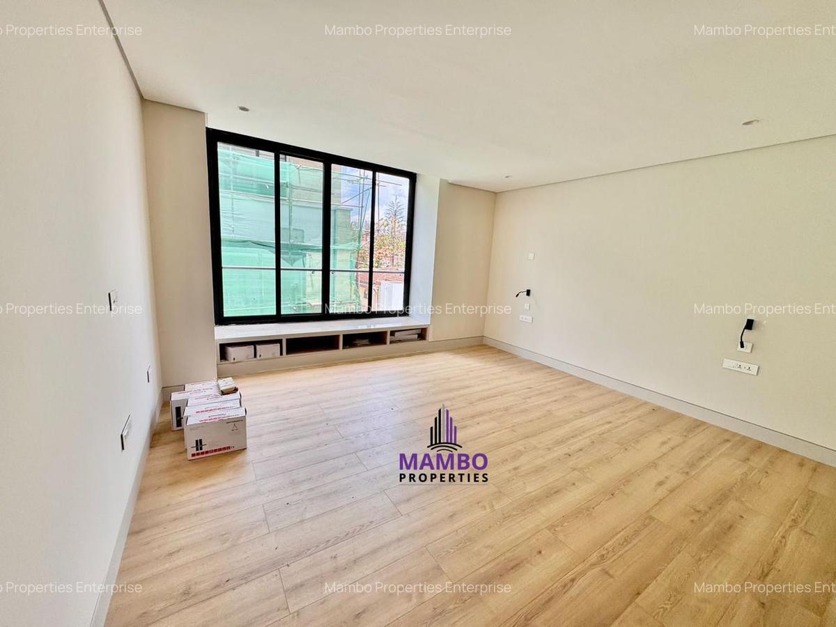 5 Bed Townhouse with En Suite at Grevillea Grove - 8