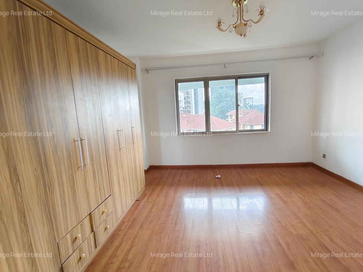 3 Bed Apartment with En Suite in Kileleshwa - 11