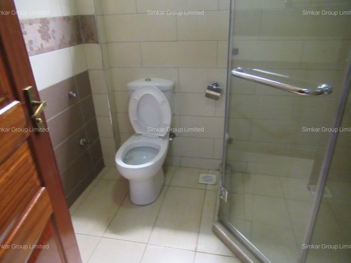 4 Bed Townhouse with En Suite at Westlands - 17