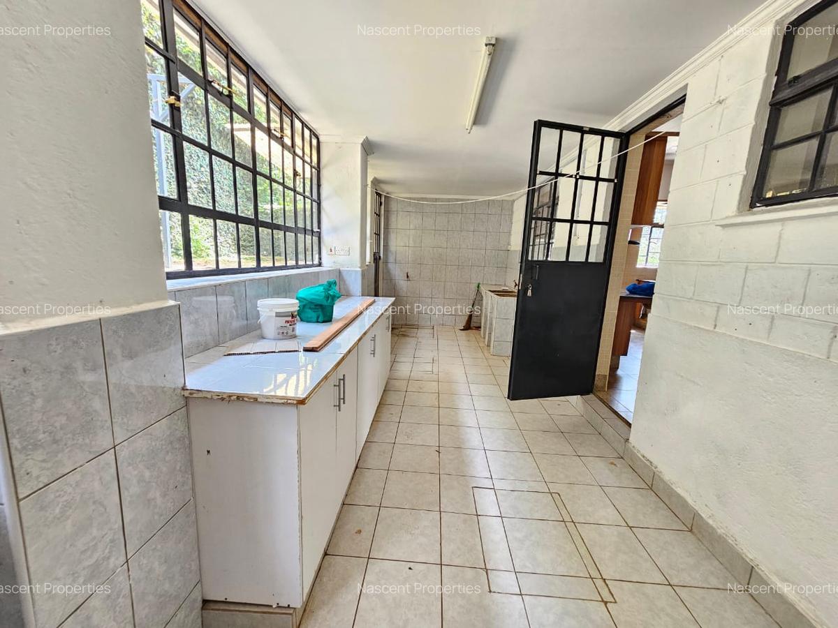 4 Bed Villa with En Suite in Kitisuru - 7