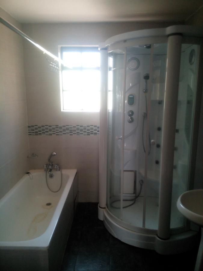 3 Bed Apartment with En Suite at Lavington Estate - 5