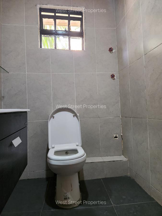 3 Bed Townhouse with En Suite in Karen - 6