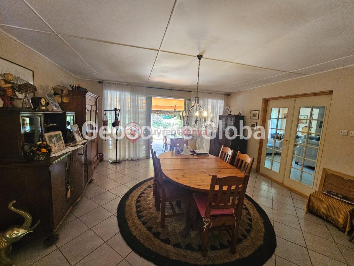 2 Bed House with En Suite in Rosslyn - 10