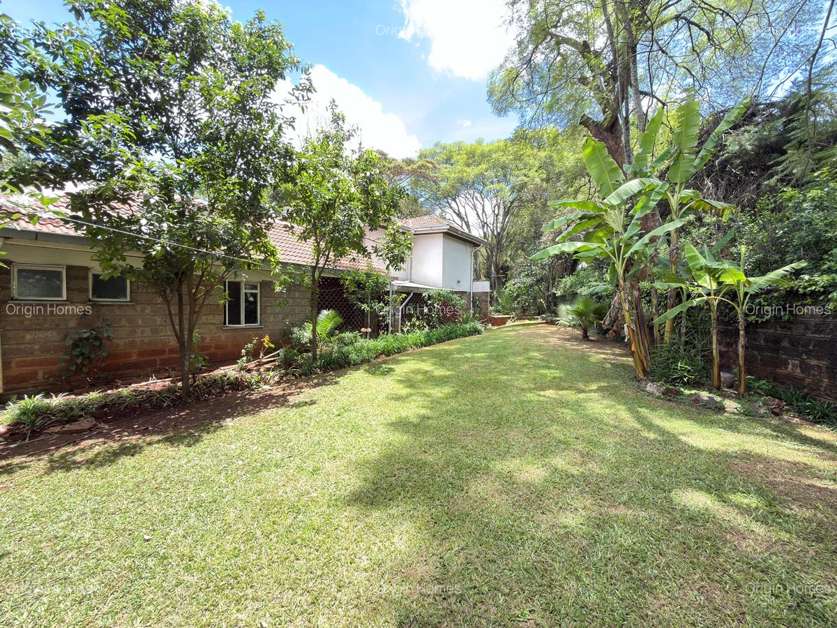 4 Bed Townhouse with En Suite in Lavington - 11